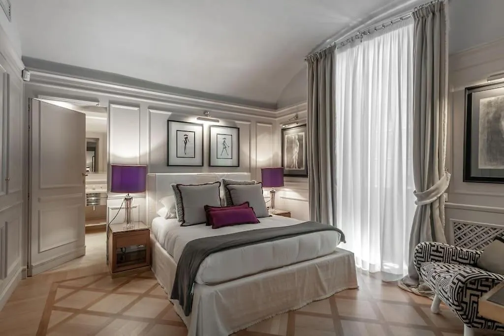 Casa Aurea By Burghesius Daire Roma İtalya