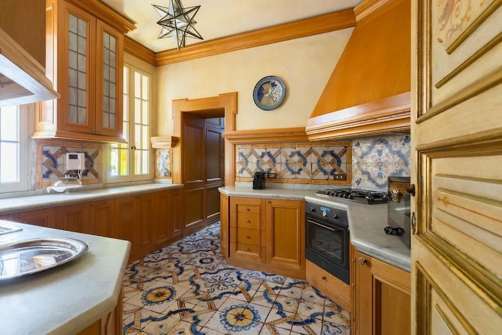 Casa Aurea By Burghesius Apartment Rome Italy